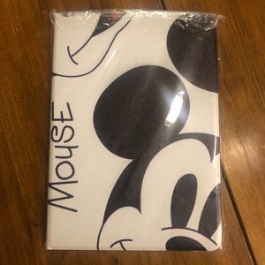 Disney iPad Case. New in Plastic !